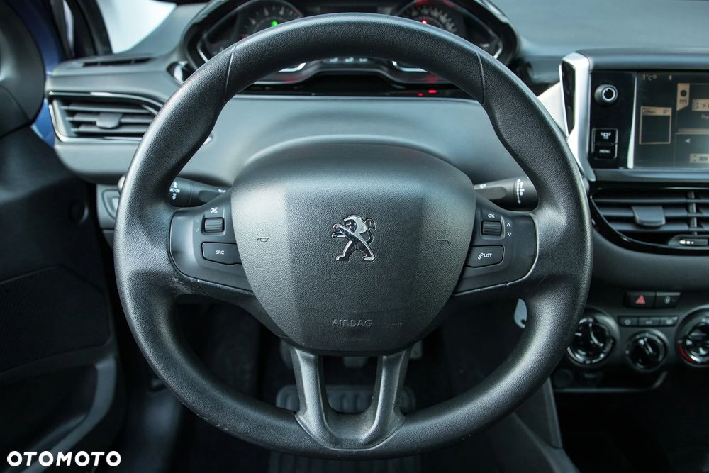 Peugeot 208 - 22