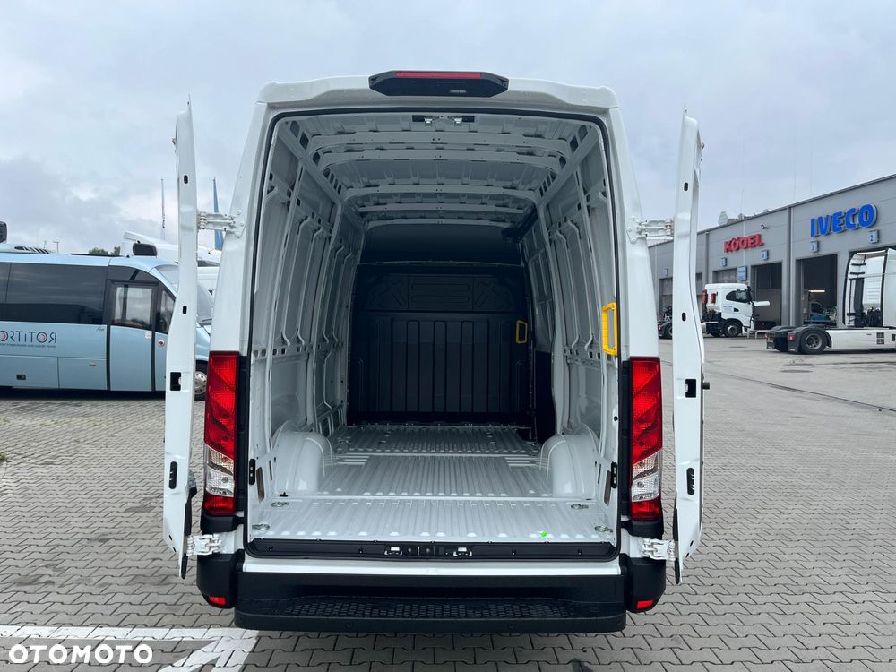 Iveco NAJLEPSZA CENA! 35S16BA8 V - 12