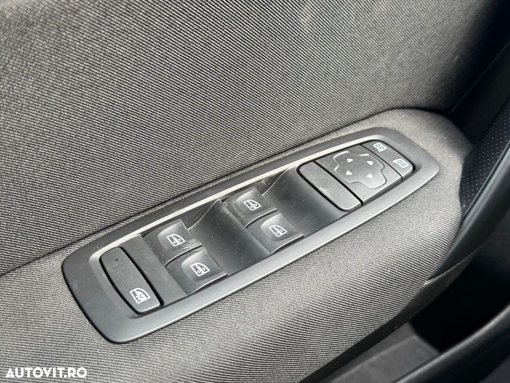 Renault Megane TCe 140 GPF EDC Equilibre - 16