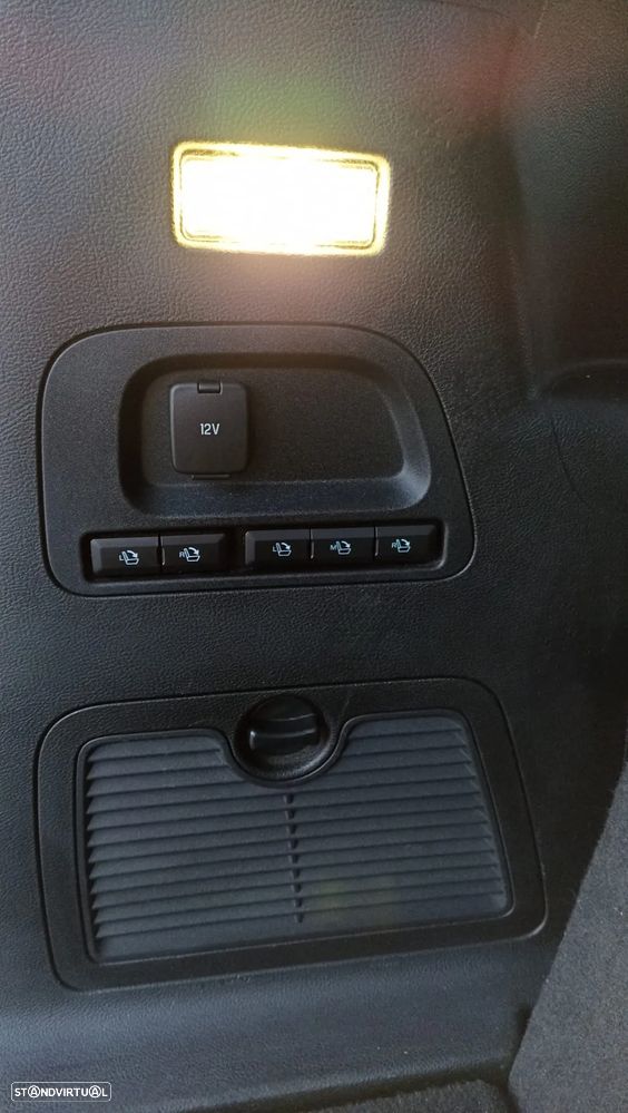 Ford S-Max 2.0 TDCi Titanium - 34