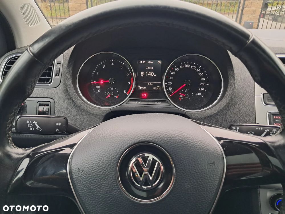 Volkswagen Polo 1.2 TSI Blue Motion Technology beats - 2