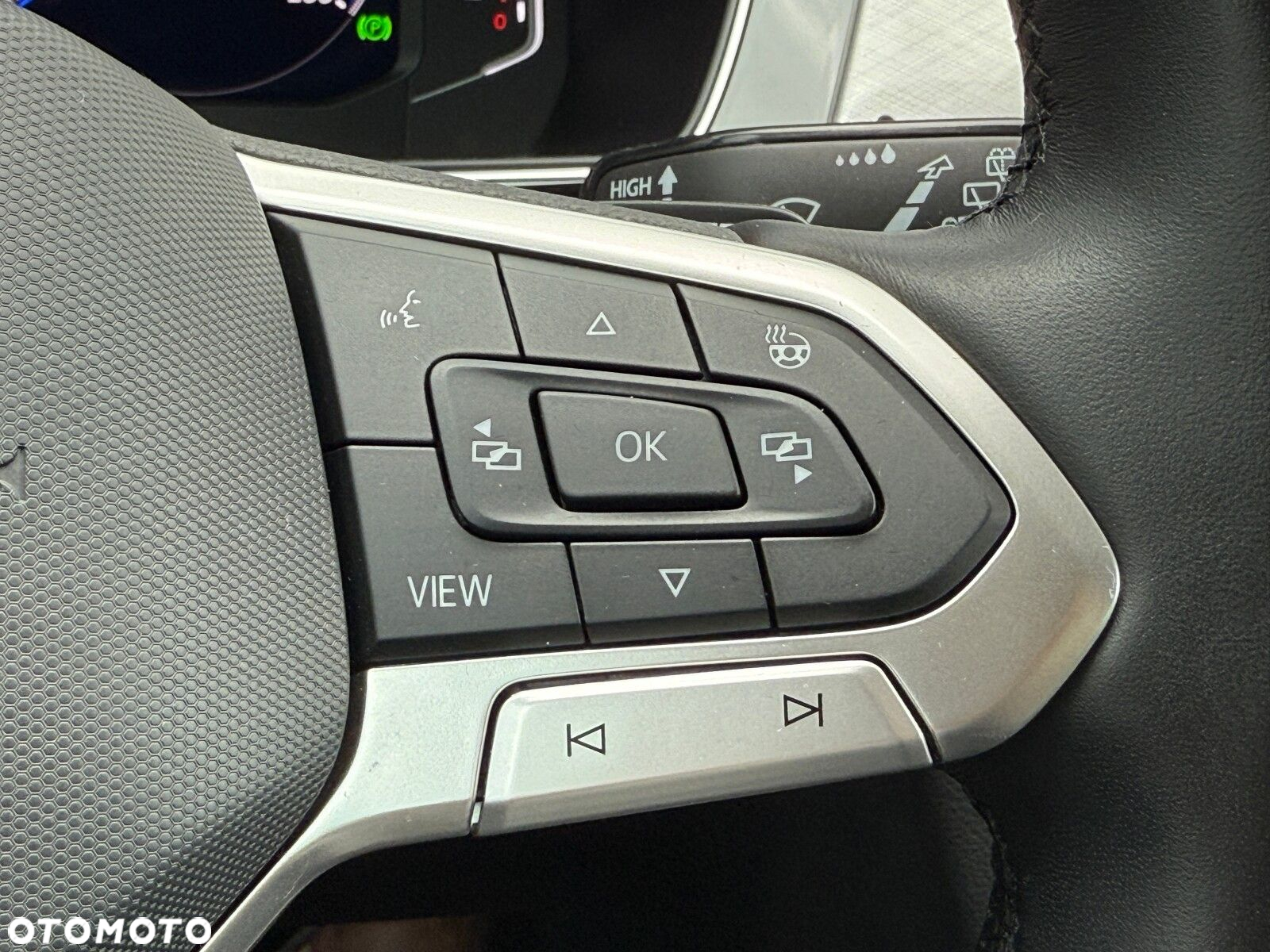 Volkswagen Passat 2.0 TSI Business DSG - 13