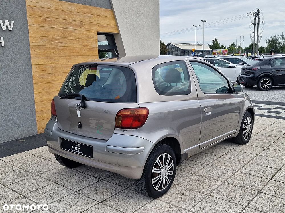 Toyota Yaris - 5