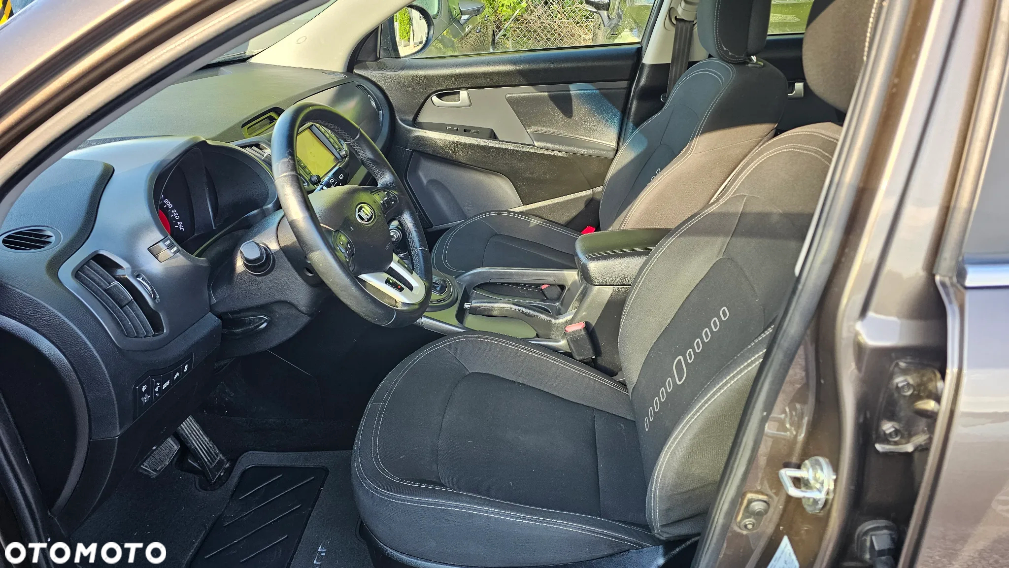Kia Sportage 2.0 CRDI 4WD Automatik Dream-Team Edition - 17