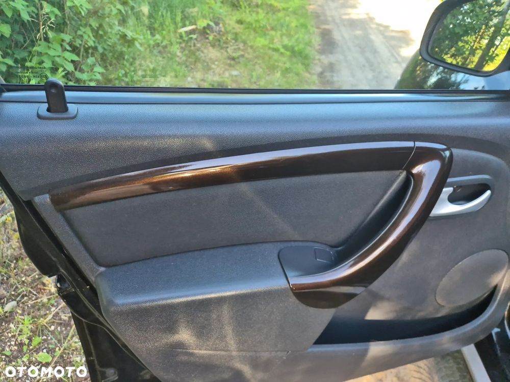 Dacia Duster 1.6 16V 4x2 Prestige - 17