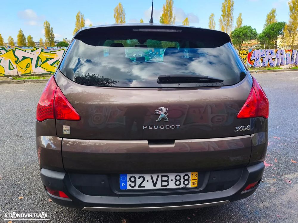 Peugeot 3008 2.0 HDi Hybrid4 - 16