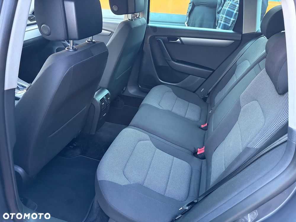 Volkswagen Passat 1.4 TSI DSG BlueMotion Technology Comfortline - 21