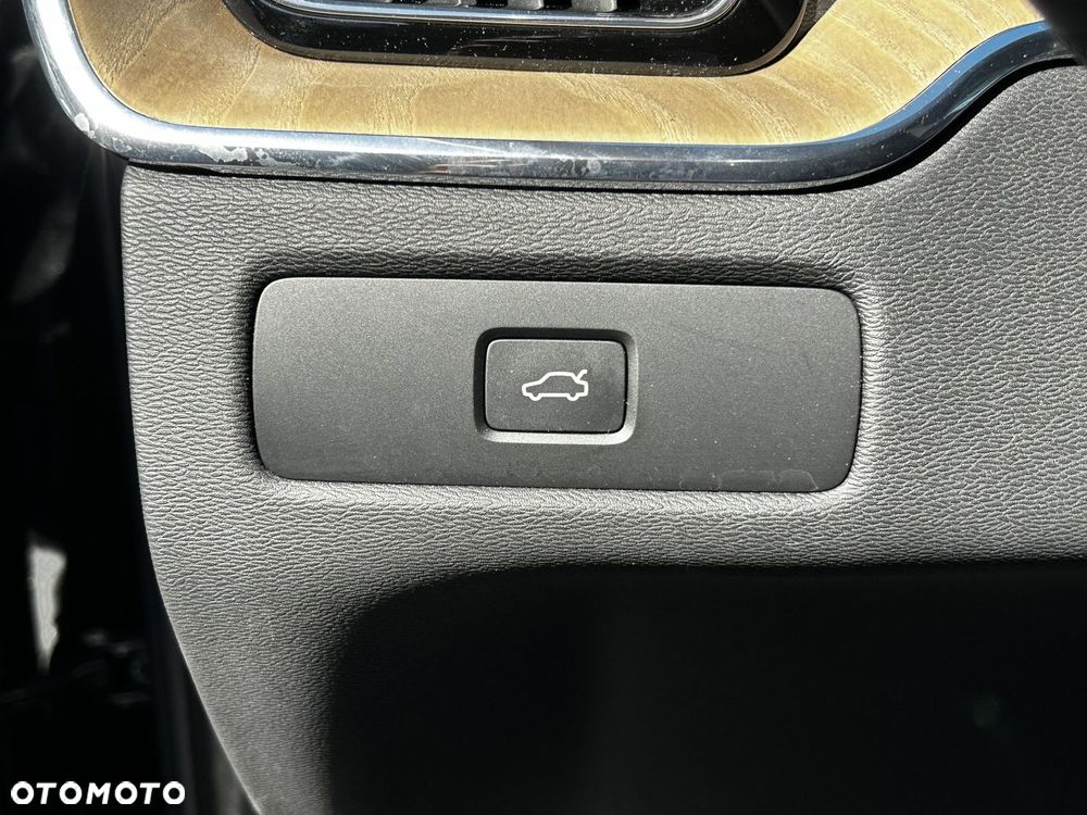 Volvo XC 60 - 22