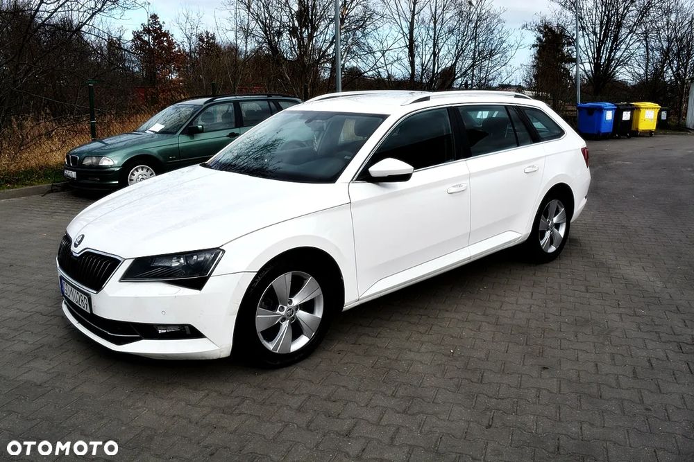 Skoda Superb 2.0 TDI DSG Active - 10