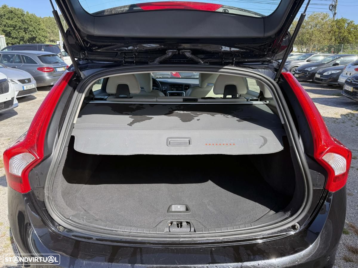 Volvo V60 2.0 D2 VOR Geartronic - 17