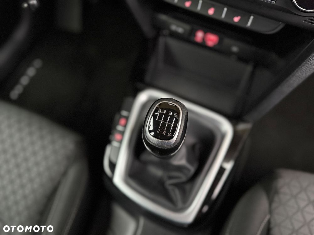 Kia Ceed 1.6 CRDi 136 ISG Spirit - 24