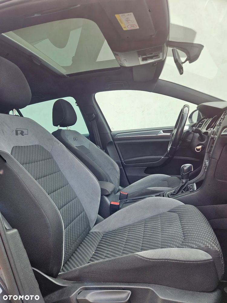 Volkswagen Golf 2.0 TDI SCR DSG R-Line - 11