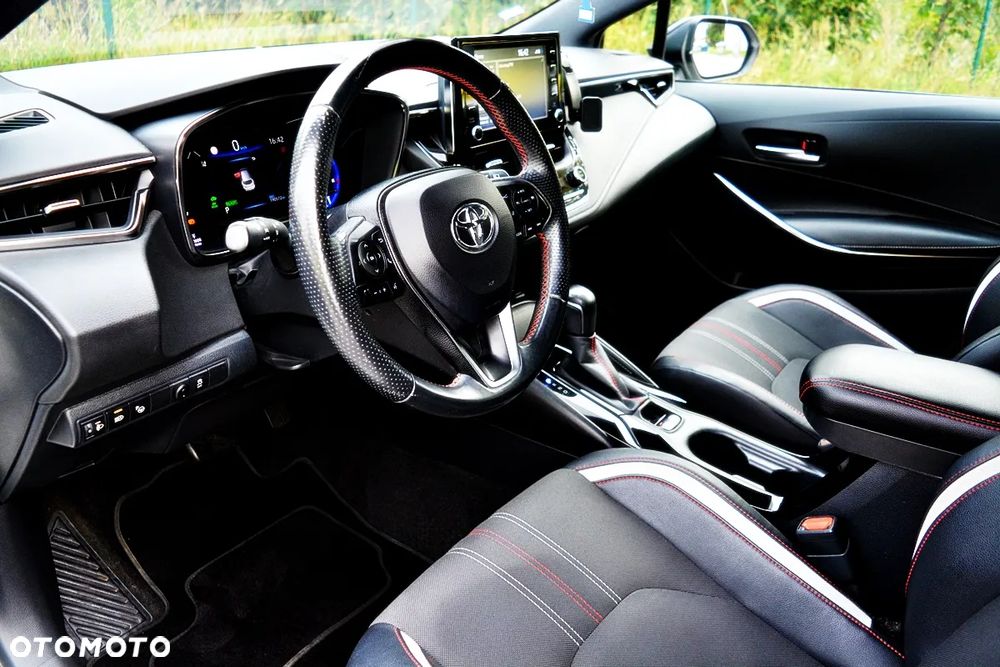 Toyota Corolla 2.0 Hybrid GR Sport - 15