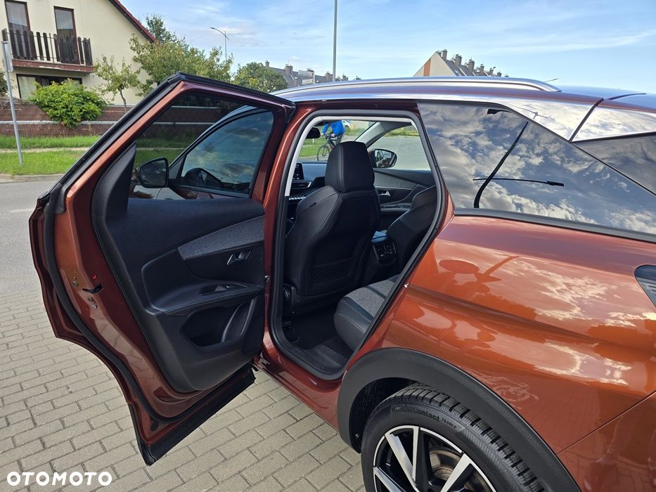 Peugeot 3008 BlueHDi 130 Stop & Start EAT8 Allure - 32