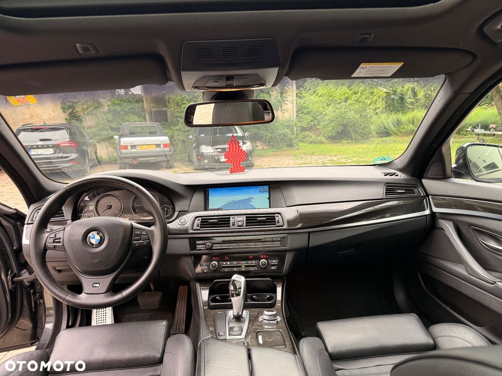 BMW Seria 5 525d - 18