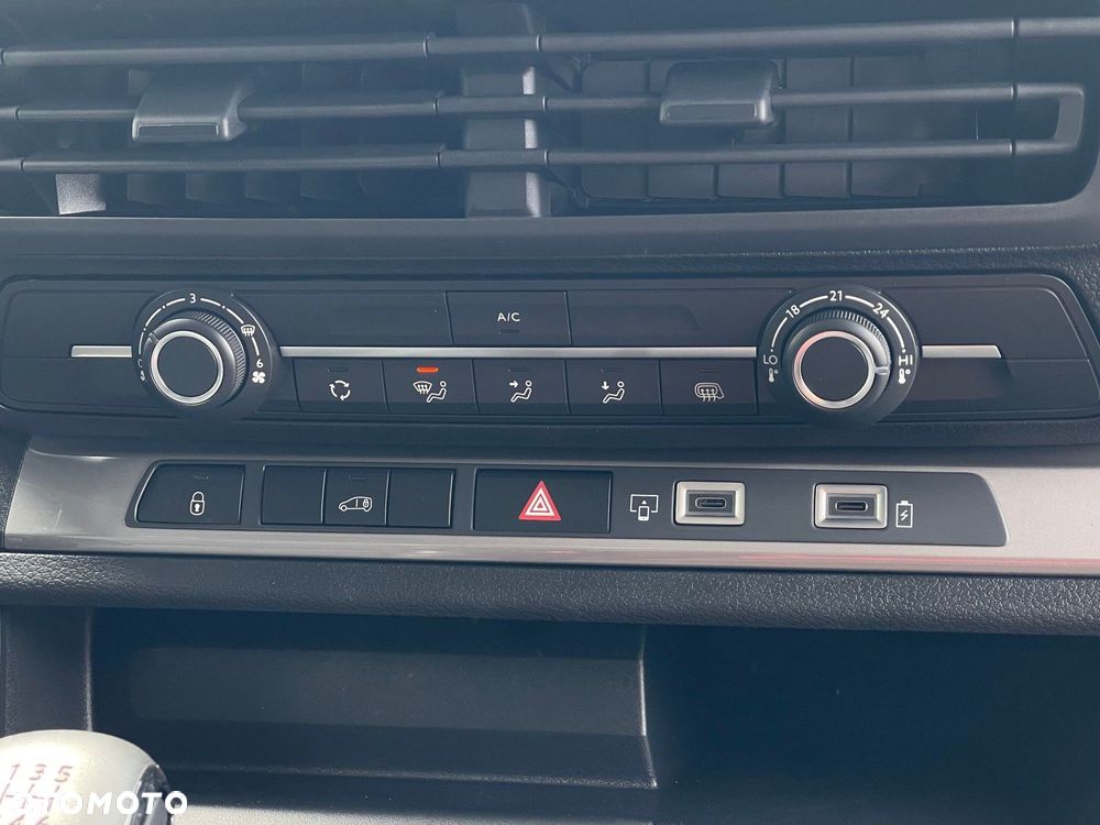 Opel Vivaro - 11
