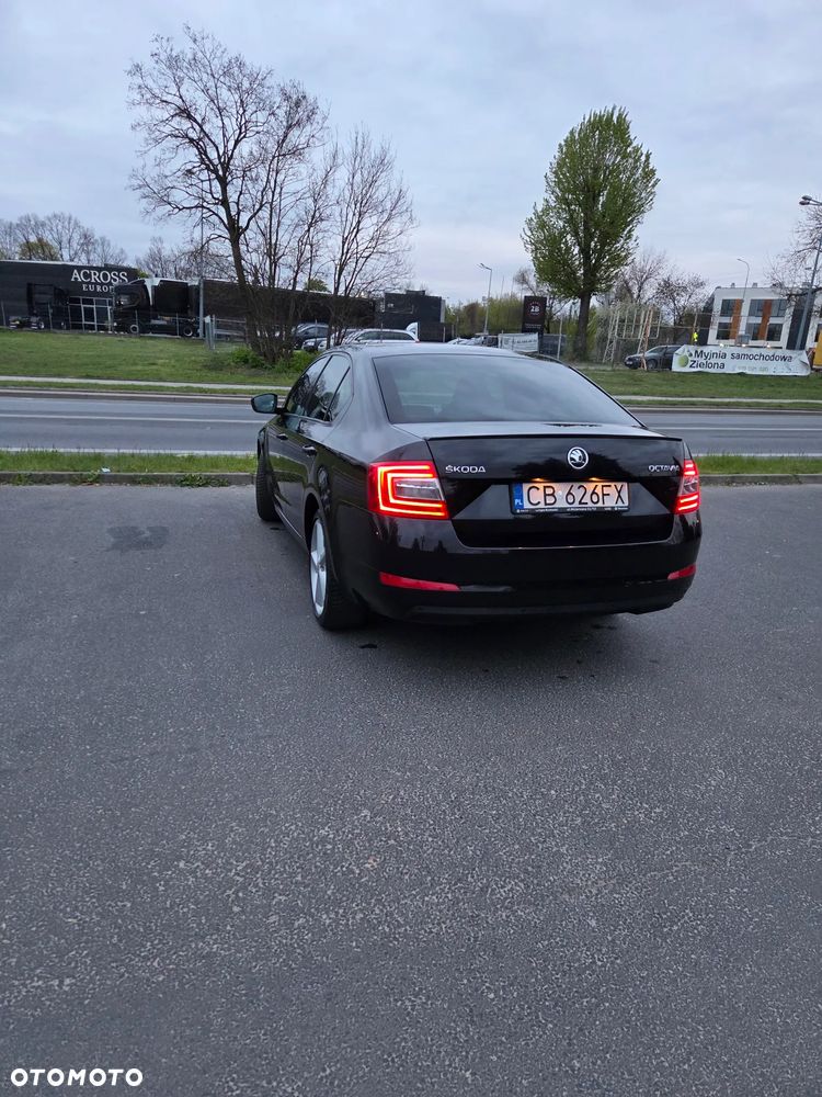 Skoda Octavia 1.8 TSI Style - 4