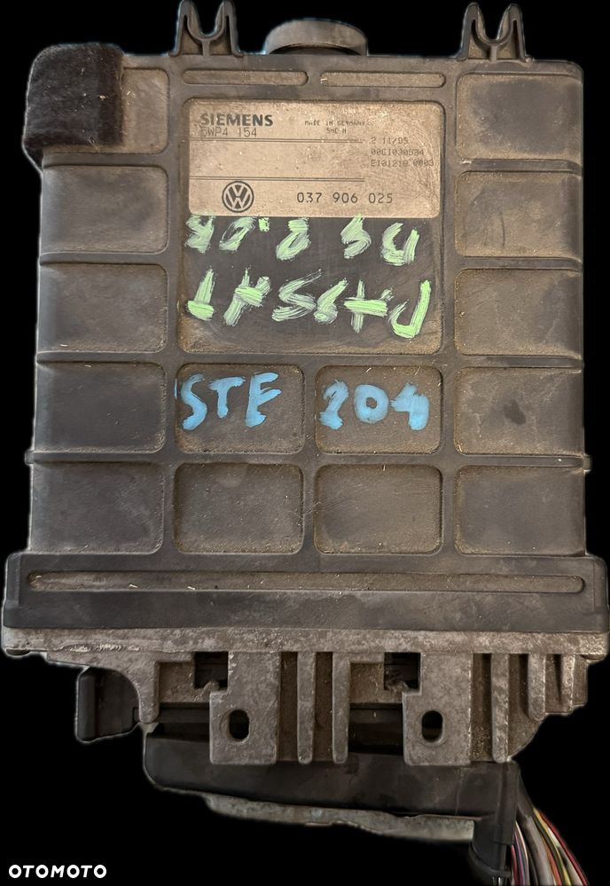 Sterownik Silnika Ecu Komputer Volkswagen Passat B4 VW 037 906 025 - 1