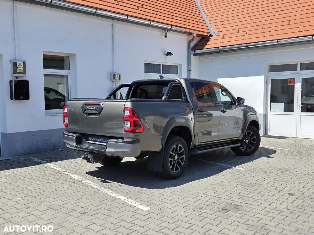 Toyota Hilux 2.8D 204CP 4x4 Double Cab AT Invincible - 4
