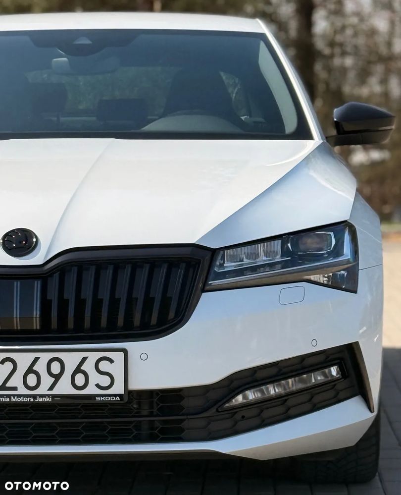 Skoda Superb 2.0 TDI SCR Sportline DSG - 8