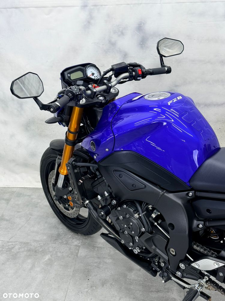 Yamaha FZ8 - 11