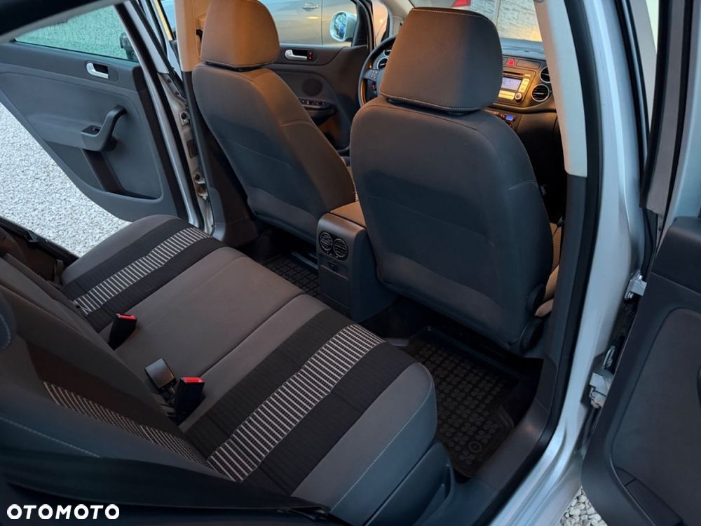 Volkswagen Golf Plus - 9