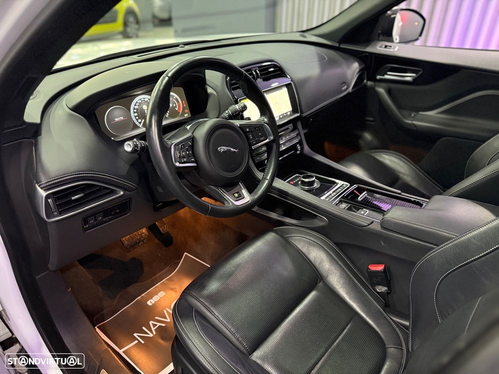 Jaguar F-Pace 2.0 i4D R-Sport Aut. - 5