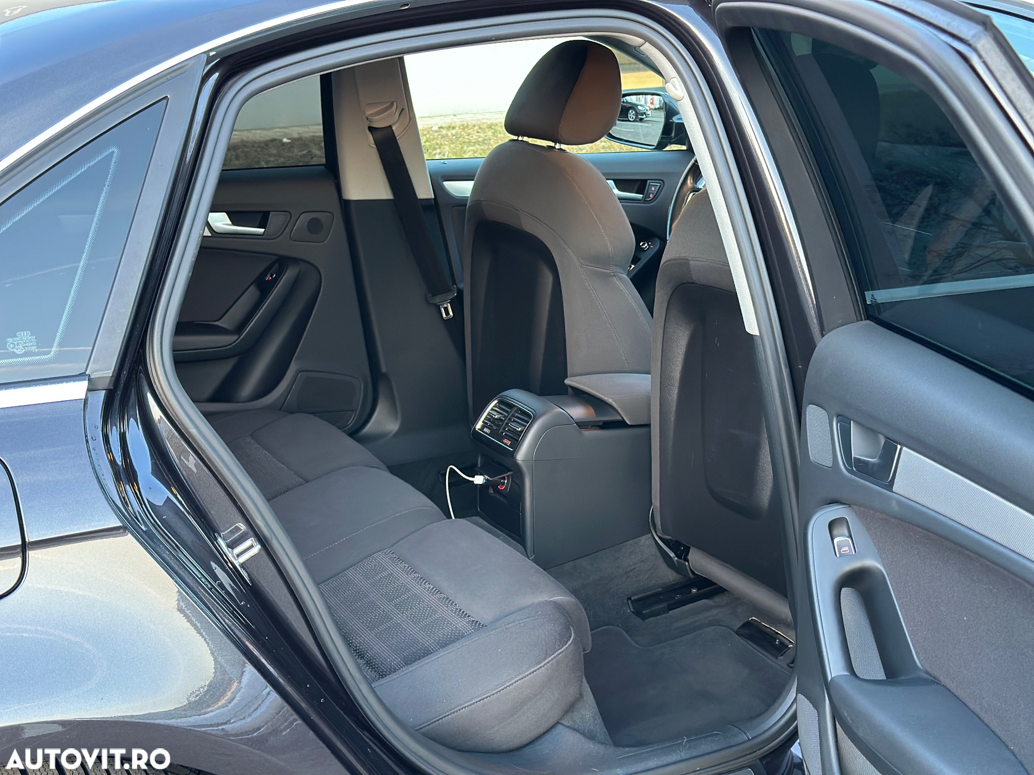 Audi A4 2.0 TDI DPF quattro S line Sportpaket - 22