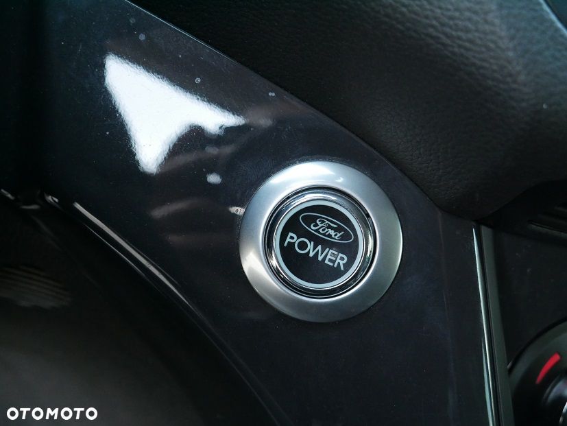 Ford Kuga 2.0 TDCi 4x4 Titanium - 25