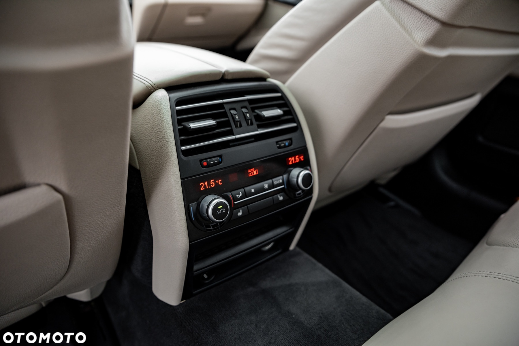 BMW Seria 7 740d xDrive - 26