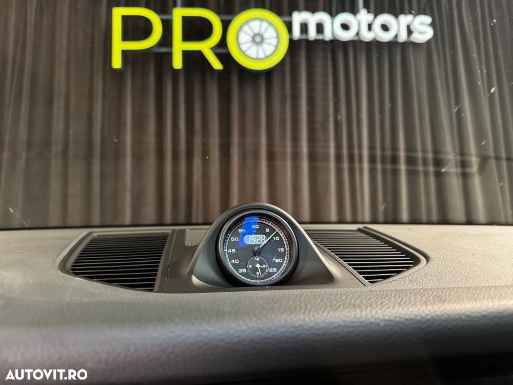 Porsche Macan Standard - 19