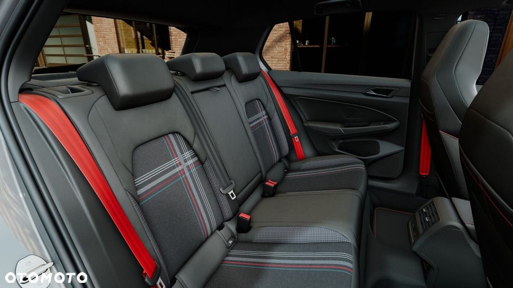 Volkswagen Golf - 10