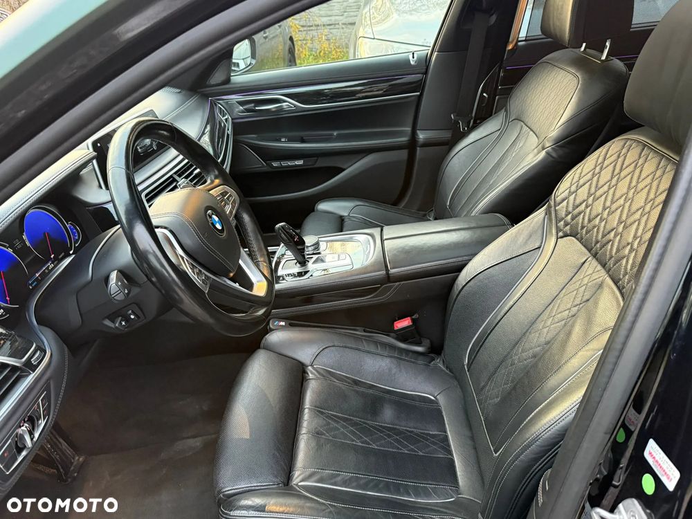 BMW Seria 7 750Li xDrive - 16
