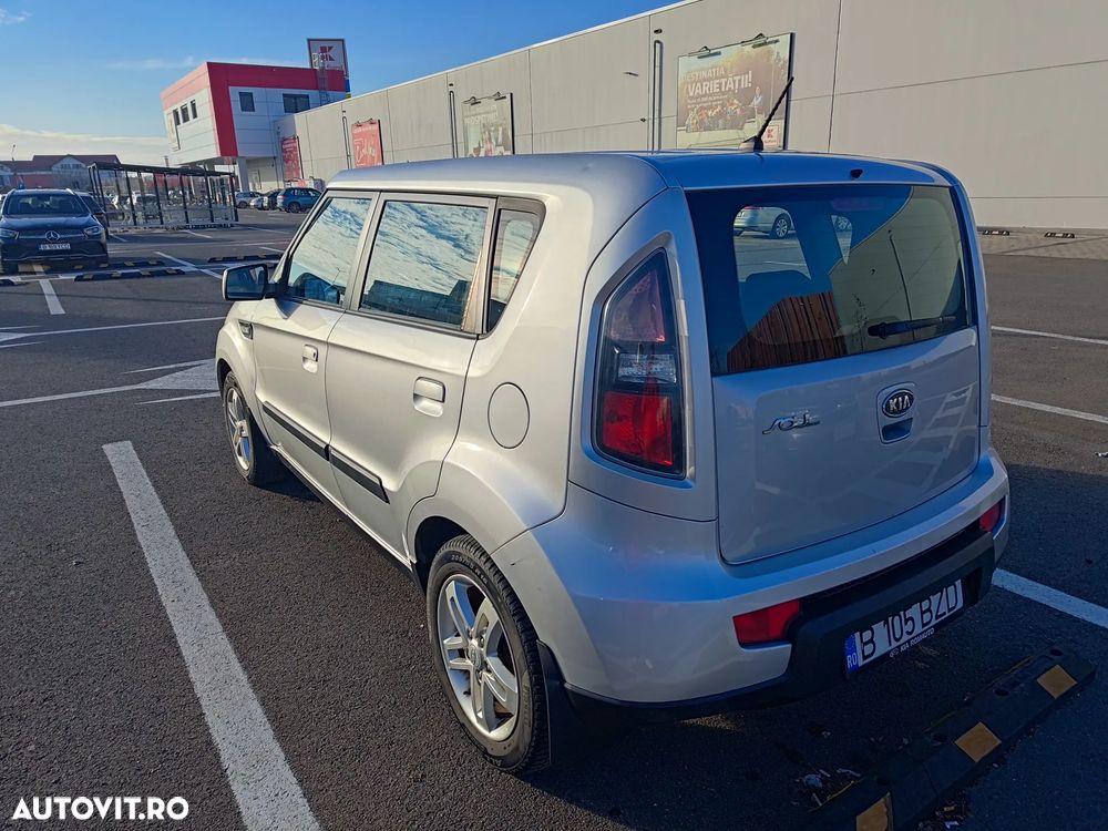 Kia Soul - 10