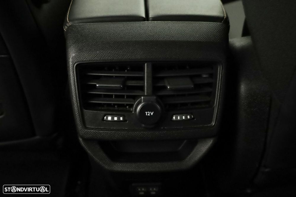 Peugeot 3008 1.2 PureTech GT EAT8 - 25