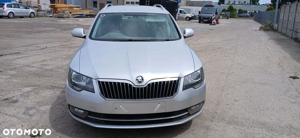 Skoda Superb 2.0 TDI Green tec 4x4 DSG Elegance - 2