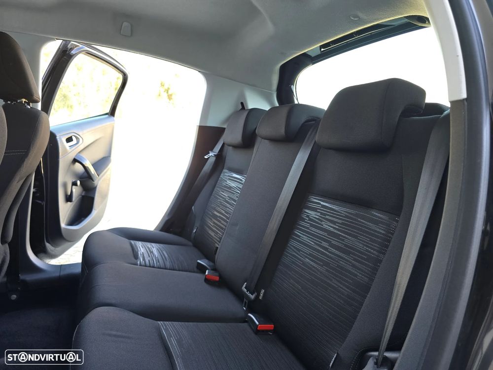 Peugeot 208 HDi 68 Access - 23