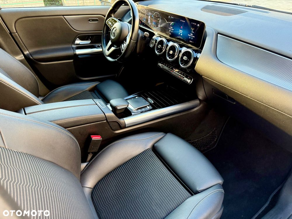 Mercedes-Benz GLA 200 Business Edition - 13
