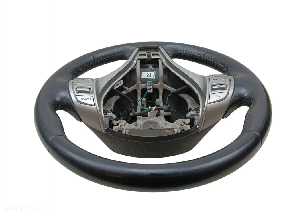 KIEROWNICA SKÓRZANA SKÓRA MULTIFUNKCJA NISSAN X-TRAIL T32 III (13-17) - 2