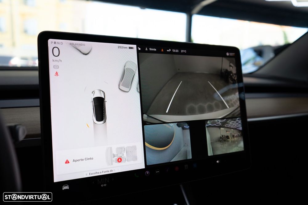 Tesla Model 3 Standard RWD Plus - 32
