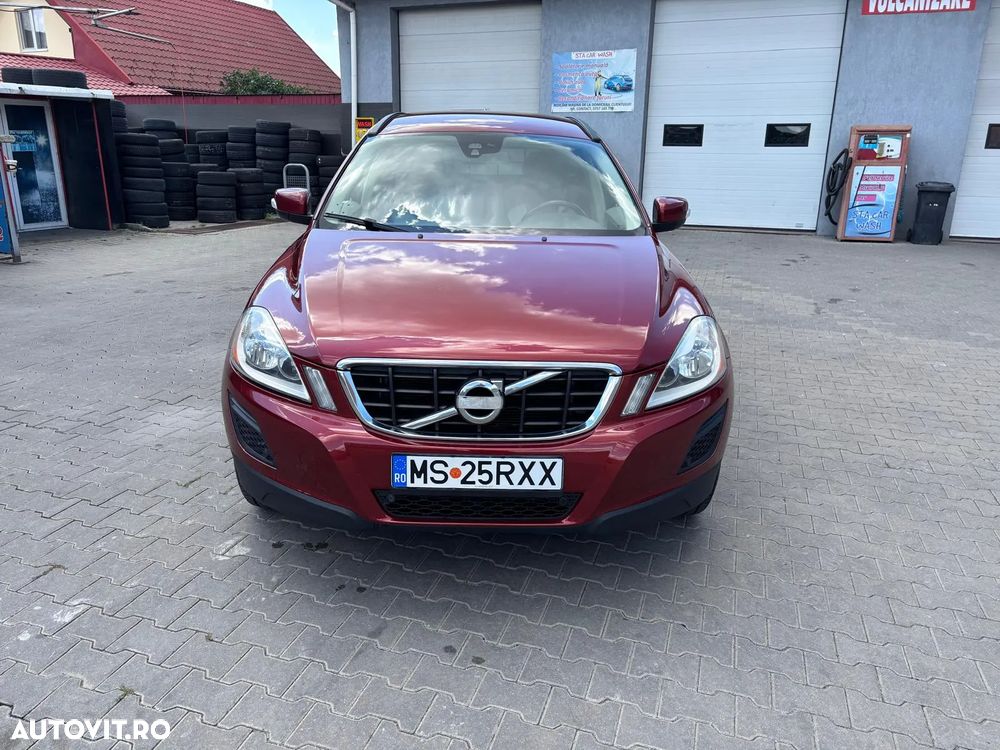 Volvo XC 60 D5 AWD Aut. Momentum - 2