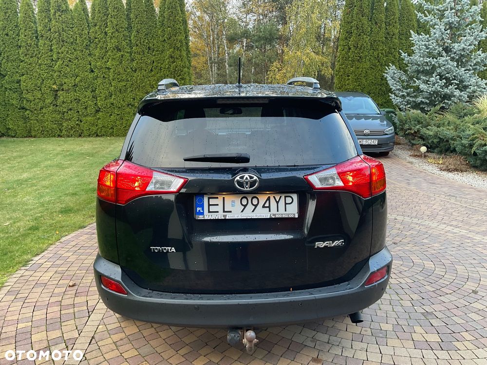 Toyota RAV4 - 6