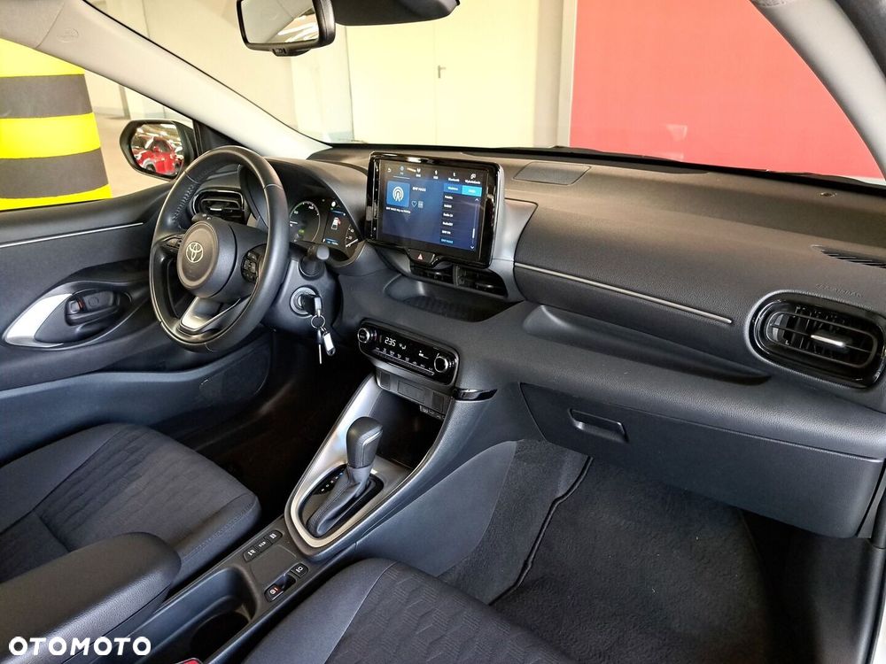 Toyota Yaris - 15