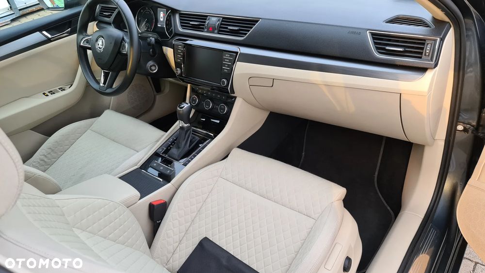 Skoda Superb 2.0 TDI Style DSG - 16