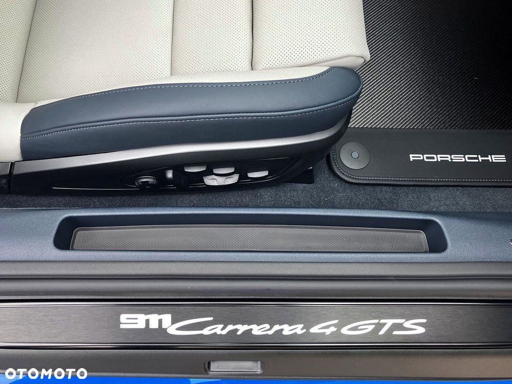 Porsche 911 - 21