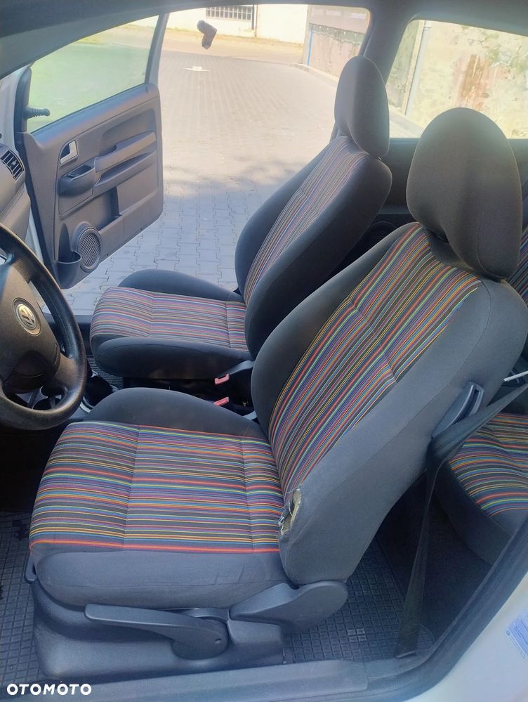 Volkswagen Fox 1.4 TDI Fresh - 16