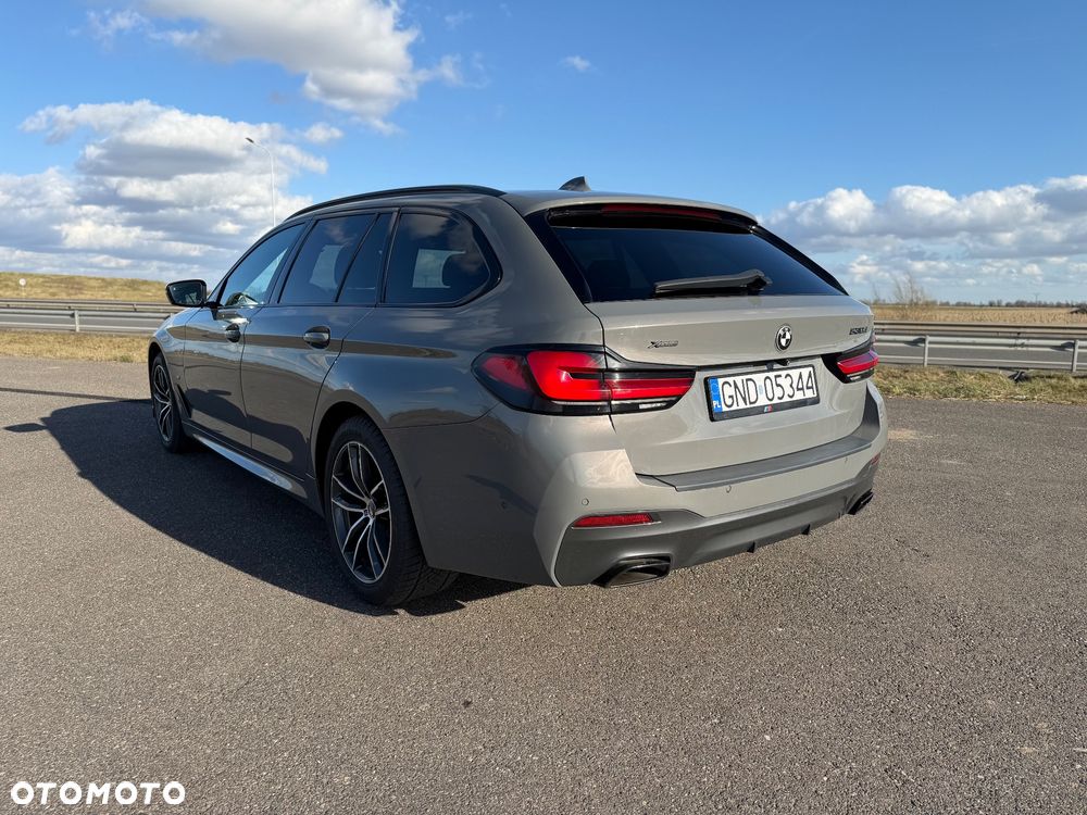 BMW Seria 5 520d xDrive - 5
