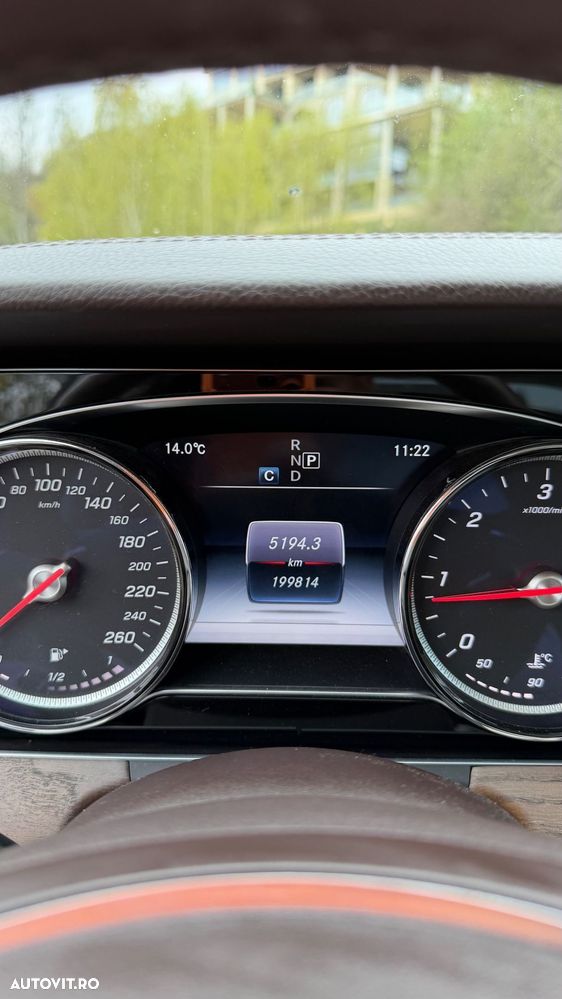 Mercedes-Benz E 220 d 4MATIC Aut. - 16