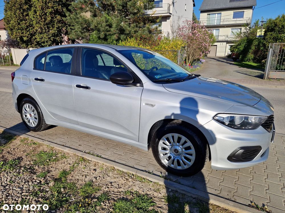 Fiat Tipo 1.4 T-Jet 16v Easy - 39