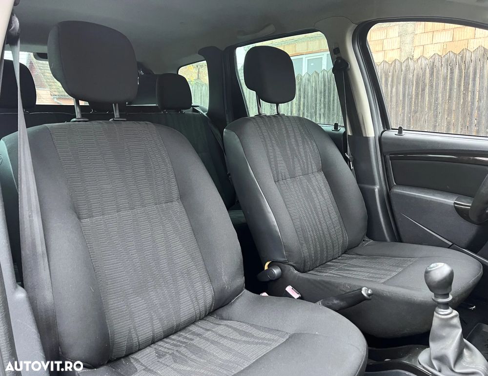 Dacia Duster 1.5 dCi 4x4 Ambiance - 8